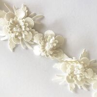 SPECIAL/Faux Leather Flower Trim [Colour: Ivory]