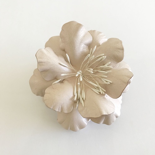 Flower/Leather (1) - Cream.01
